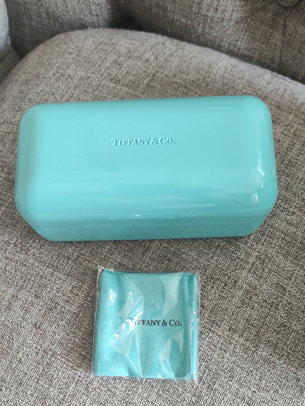Tiffany & Co. Blue Sunglasses /Glasses Case with Polishing Cloth